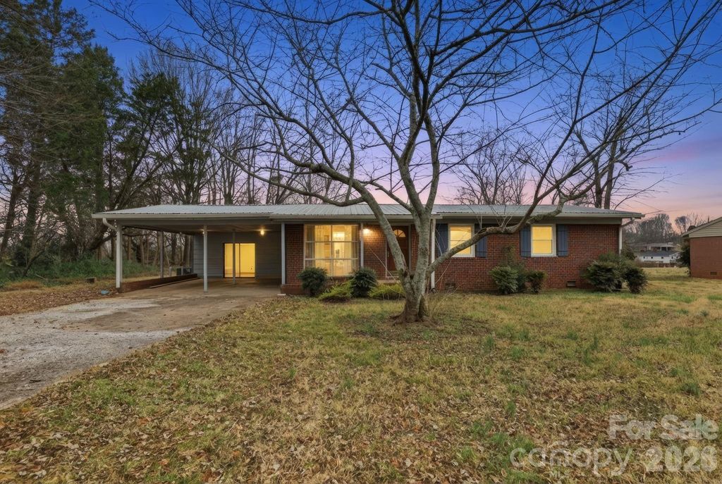 103 Roseman Lane, Statesville, NC 28625