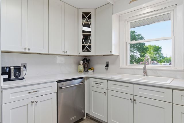 5843 Highway 41, N, Cedar Hill, TN 37032
