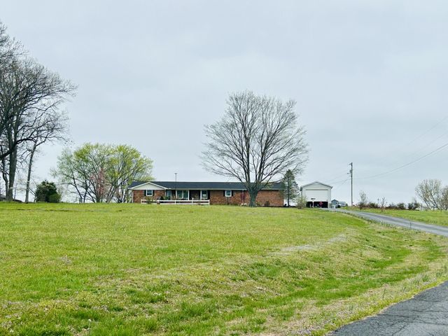 5843 Highway 41, N, Cedar Hill, TN 37032