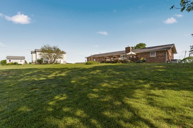 5843 Highway 41, N, Cedar Hill, TN 37032