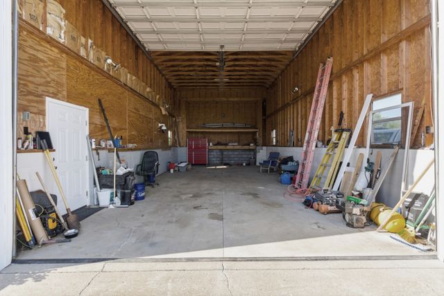 5843 Highway 41, N, Cedar Hill, TN 37032