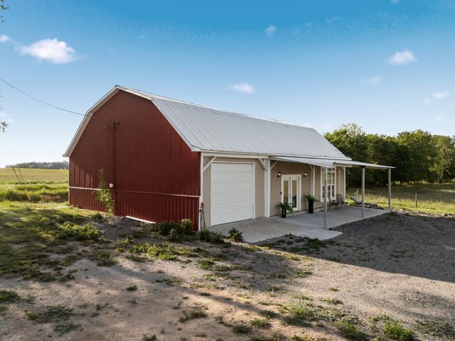 5843 Highway 41, N, Cedar Hill, TN 37032