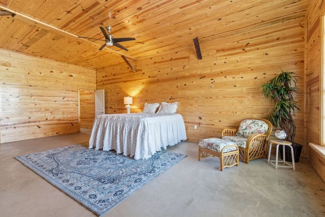 5843 Highway 41, N, Cedar Hill, TN 37032