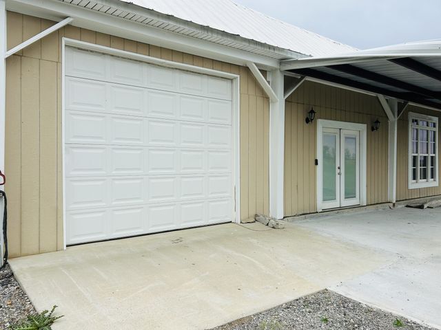 5843 Highway 41, N, Cedar Hill, TN 37032