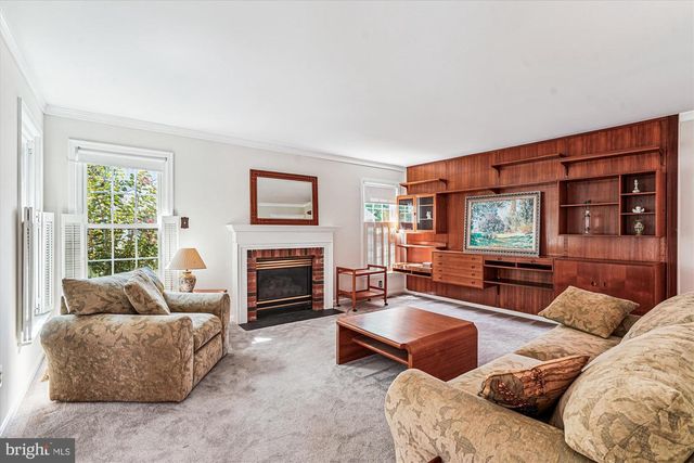 7211 BONNIEMILL LN, Springfield, VA 22150