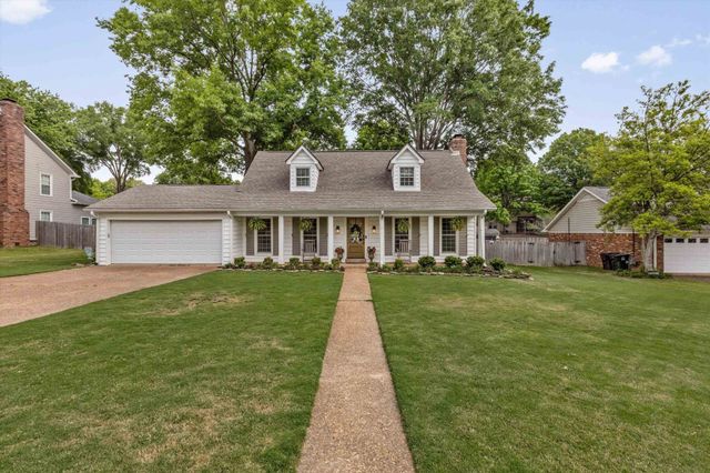 126 E GRAYCREST AVE, Collierville, TN 38017