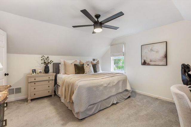 126 E GRAYCREST AVE, Collierville, TN 38017