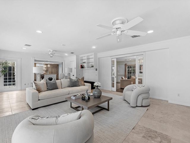 3346 Parkwood Dr, Houston, TX 77021