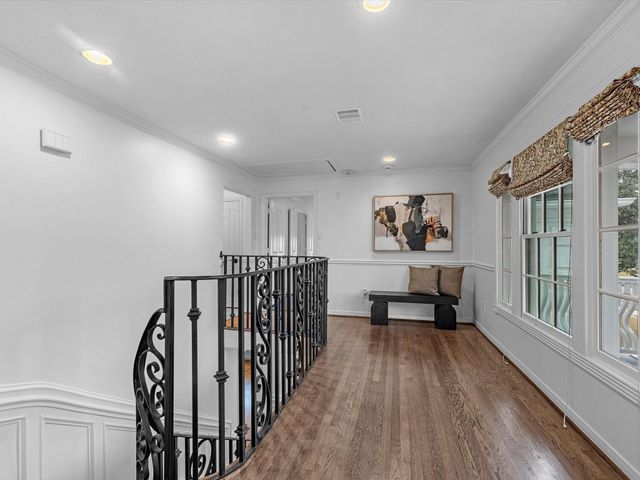 3346 Parkwood Dr, Houston, TX 77021