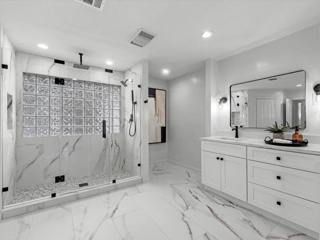 3346 Parkwood Dr, Houston, TX 77021