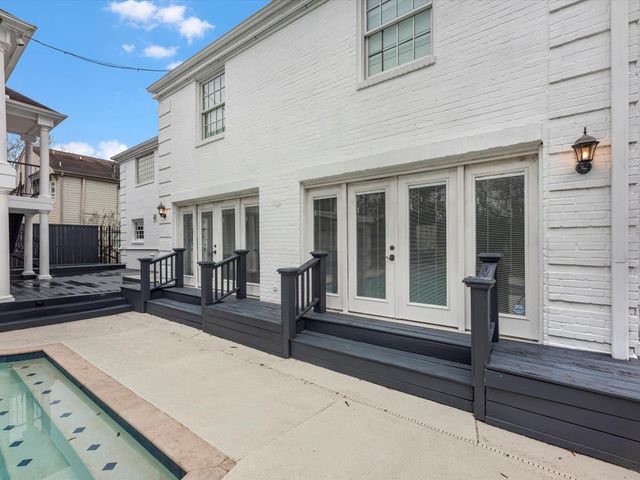 3346 Parkwood Dr, Houston, TX 77021