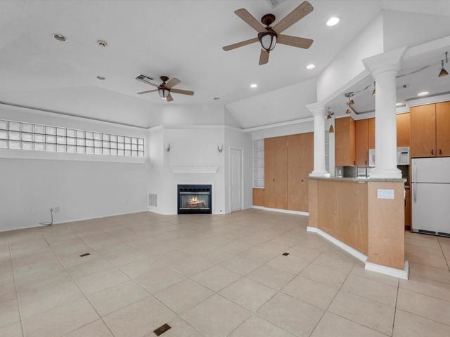 3346 Parkwood Dr, Houston, TX 77021