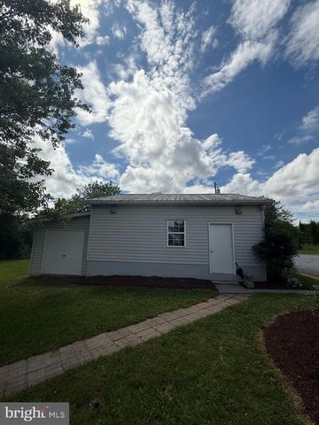 434 ANDERSON RD, Martinsburg, WV 25404
