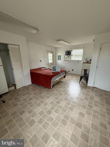434 ANDERSON RD, Martinsburg, WV 25404