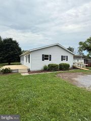 434 ANDERSON RD, Martinsburg, WV 25404
