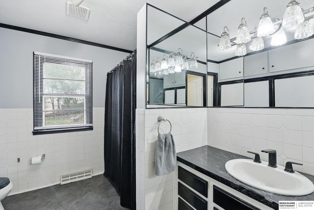 13810 S 84th Street, Papillion, NE 68046