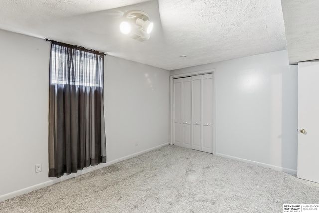 13810 S 84th Street, Papillion, NE 68046