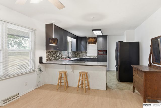 13810 S 84th Street, Papillion, NE 68046
