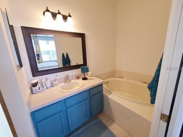 3936 YELLOWSTONE CIRCLE, Sarasota, FL 34233