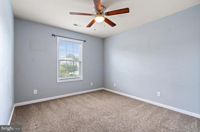 10 SASSAFRAS LN, Stafford, VA 22554