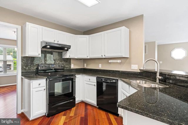 10 SASSAFRAS LN, Stafford, VA 22554