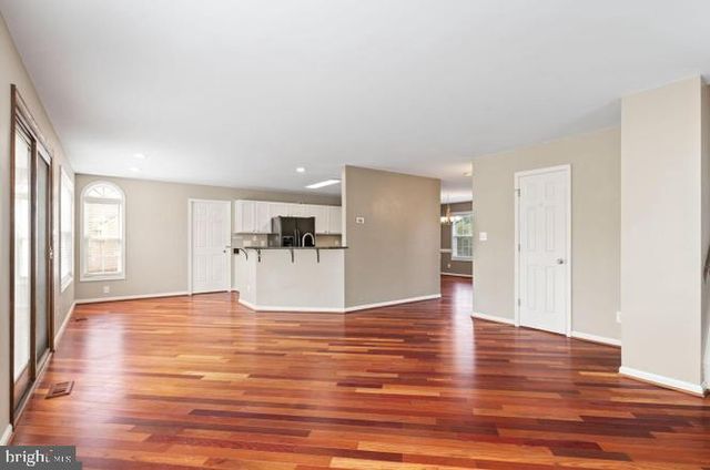 10 SASSAFRAS LN, Stafford, VA 22554