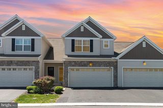 1779 SHADY LN, Mechanicsburg, PA 17055