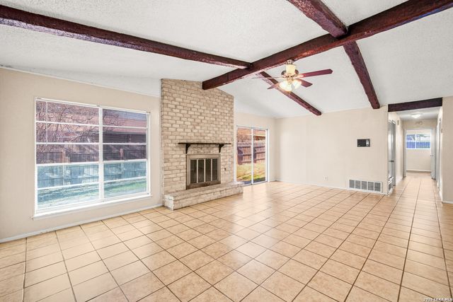 611 Jamie Sue, Converse, TX 78109