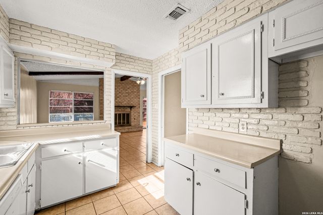 611 Jamie Sue, Converse, TX 78109