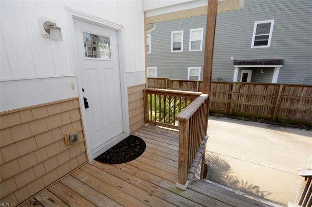 2216 E Berrie CIR, Virginia Beach, VA 23455