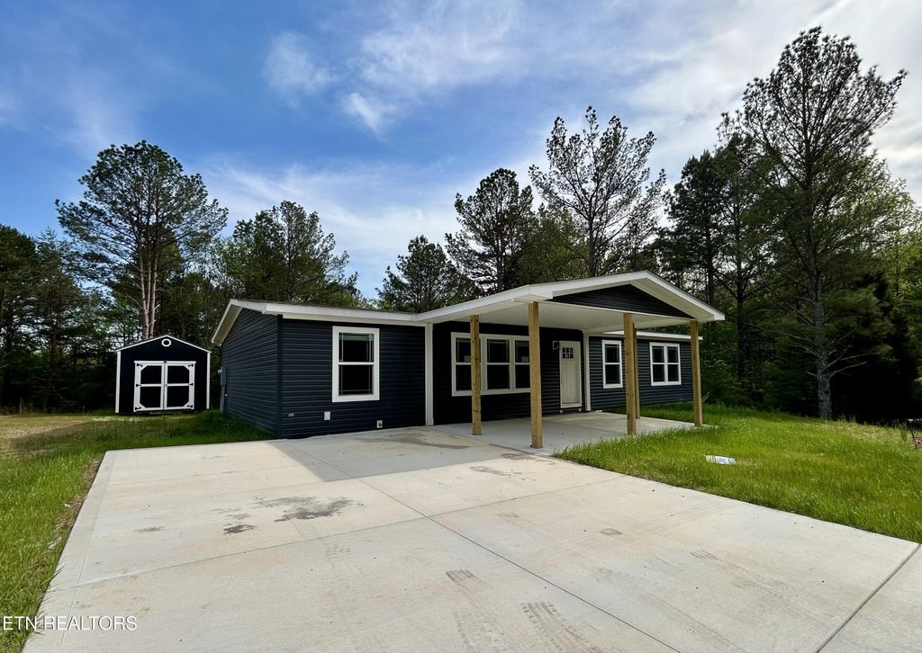 200 Sable Rd, Spring City, TN 37381