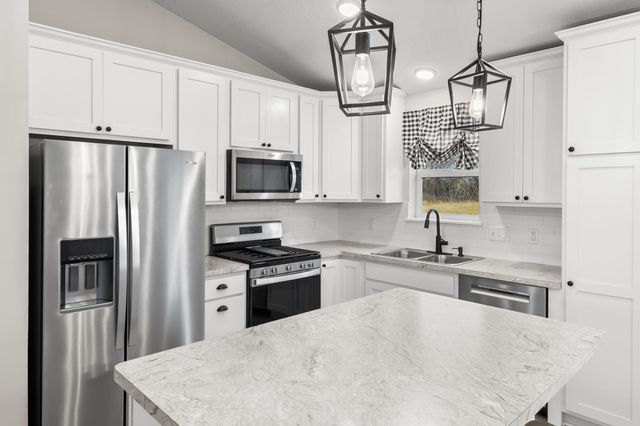 713 Harvest Drive SW, Lonsdale, MN 55046