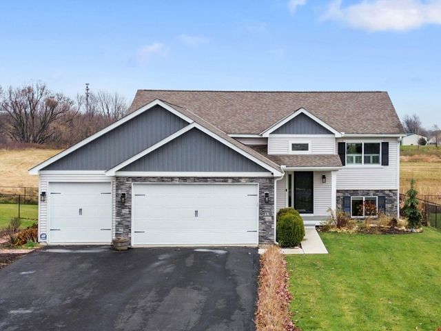 713 Harvest Drive SW, Lonsdale, MN 55046