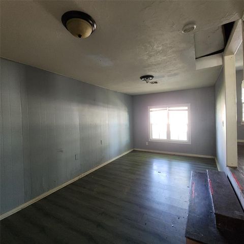 7220 SE 15th Street, Midwest City, OK 73110