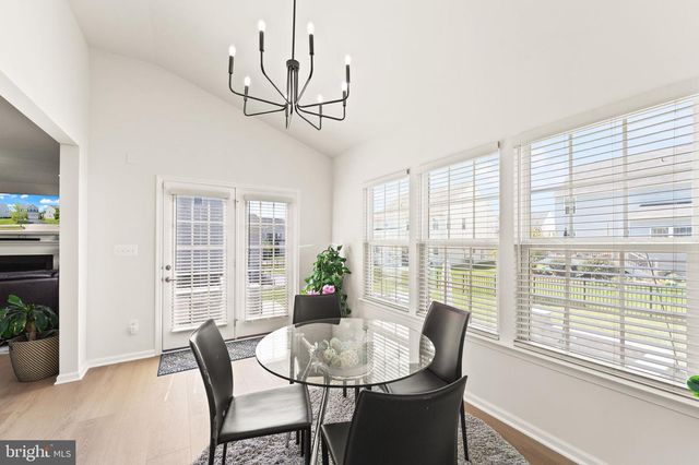 25981 ROYSTON PASS CIR, Aldie, VA 20105