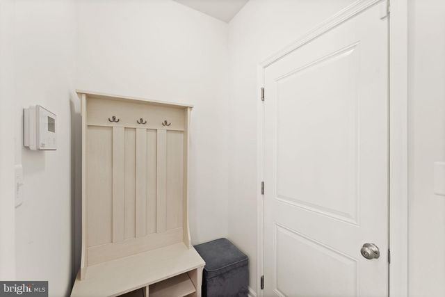 25981 ROYSTON PASS CIR, Aldie, VA 20105