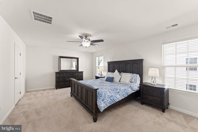 25981 ROYSTON PASS CIR, Aldie, VA 20105