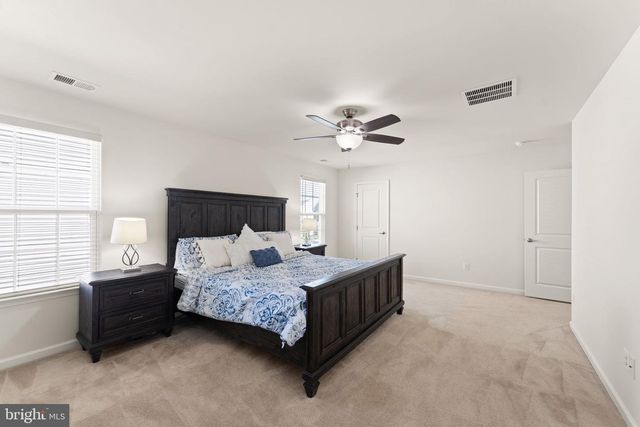 25981 ROYSTON PASS CIR, Aldie, VA 20105