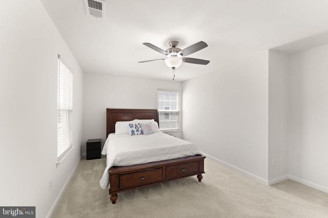 25981 ROYSTON PASS CIR, Aldie, VA 20105