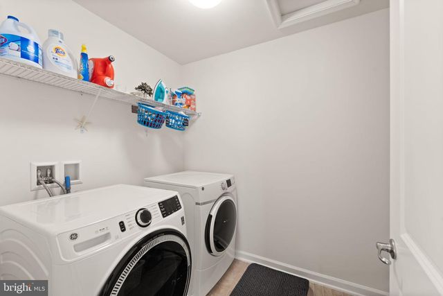 25981 ROYSTON PASS CIR, Aldie, VA 20105