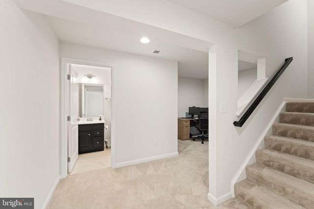 25981 ROYSTON PASS CIR, Aldie, VA 20105