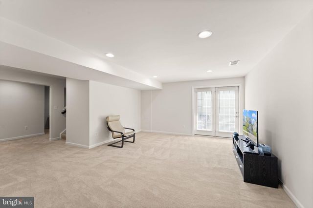 25981 ROYSTON PASS CIR, Aldie, VA 20105