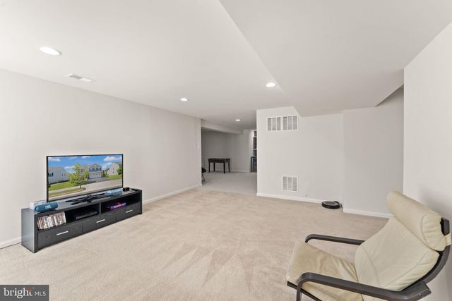 25981 ROYSTON PASS CIR, Aldie, VA 20105