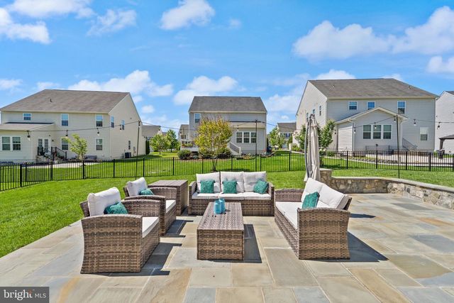 25981 ROYSTON PASS CIR, Aldie, VA 20105