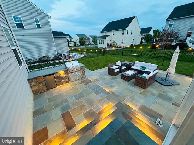 25981 ROYSTON PASS CIR, Aldie, VA 20105