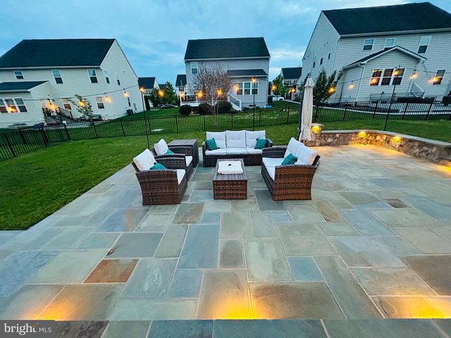 25981 ROYSTON PASS CIR, Aldie, VA 20105