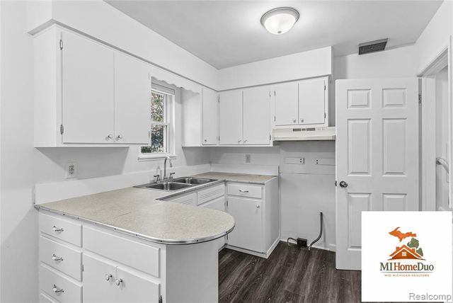 713 Leland Street, Flint, MI 48507