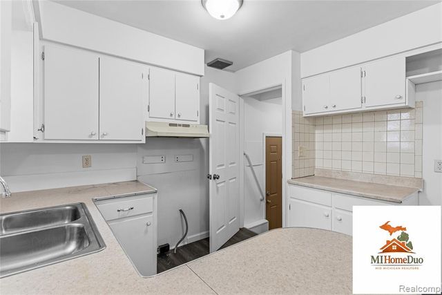 713 Leland Street, Flint, MI 48507