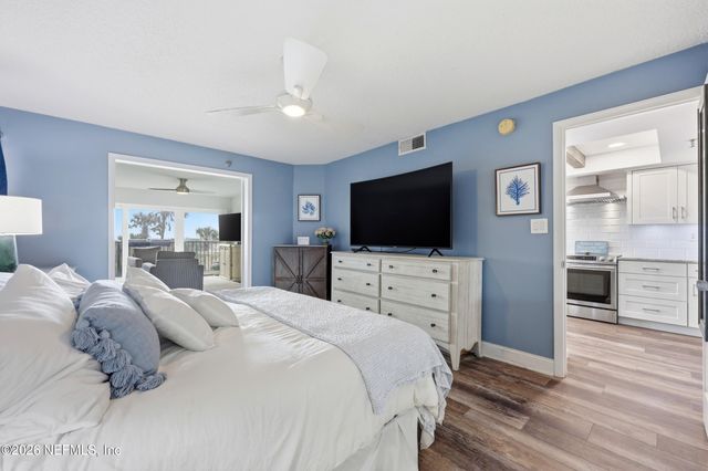 411 1ST Street S 203, Jacksonville Beach, FL 32250