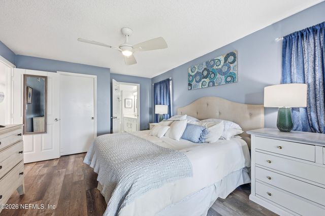 411 1ST Street S 203, Jacksonville Beach, FL 32250